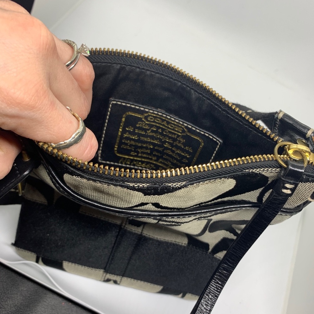 Coach Purse - Picture 4 of 4